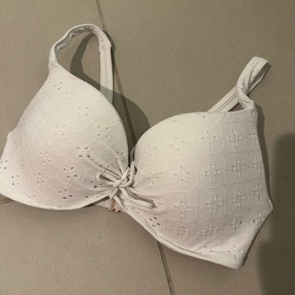 34D white eyelet bikini top